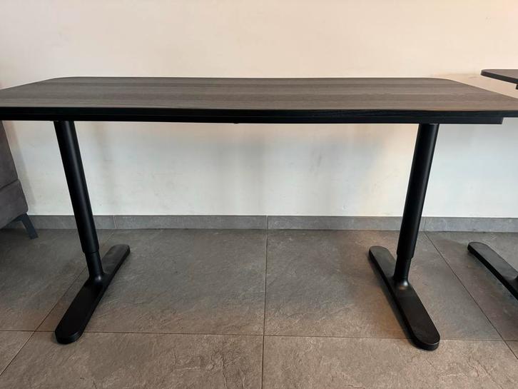 IKEA Bekant Bureau 140x60 - Zo Goed Als Nieuw!, Huis en Inrichting, Bureaus, Zo goed als nieuw, Bureau, In hoogte verstelbaar