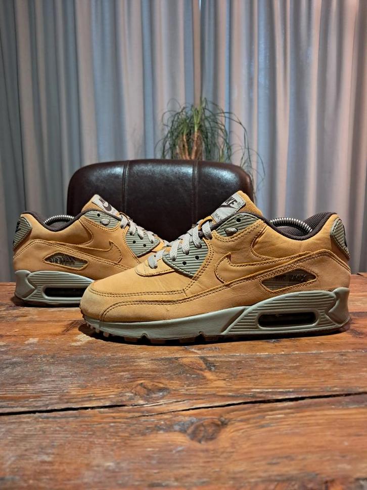 Nike Air Max 90 Premium Winter 'Bronze' Size 39, Kleding | Dames, Schoenen, Gedragen, Sneakers of Gympen, Beige, Ophalen of Verzenden