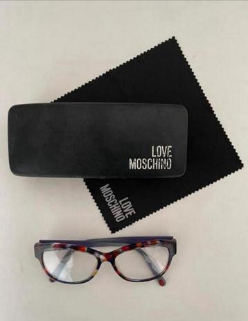Moschino glasses beschikbaar voor biedingen