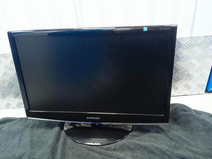 Monitor hdmi scart tv  functie 23 inch full hd, Computers en Software, Monitoren, Zo goed als nieuw, 60 Hz of minder, DVI, HDMI