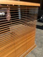 Houten jaloezie bijna als nieuw mooie kleur cognac, Huis en Inrichting, Stoffering | Gordijnen en Lamellen, Bruin, 200 cm of meer