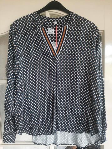 Nieuw Emily van den Bergh blousetop maat 44 navy beschikbaar voor biedingen