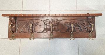 Vintage Houten Kapstok met Haken beschikbaar voor biedingen