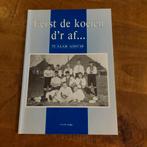 EERST  DE KOEIEN D'R AF ...75 jaar ADO '20, Ophalen of Verzenden, 20e eeuw of later, Zo goed als nieuw