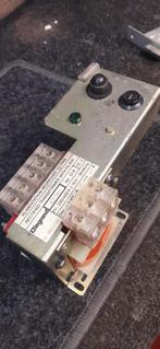 Echte trafovoeding 24V Gelijk 2,5A, Ophalen of Verzenden, Gebruikt