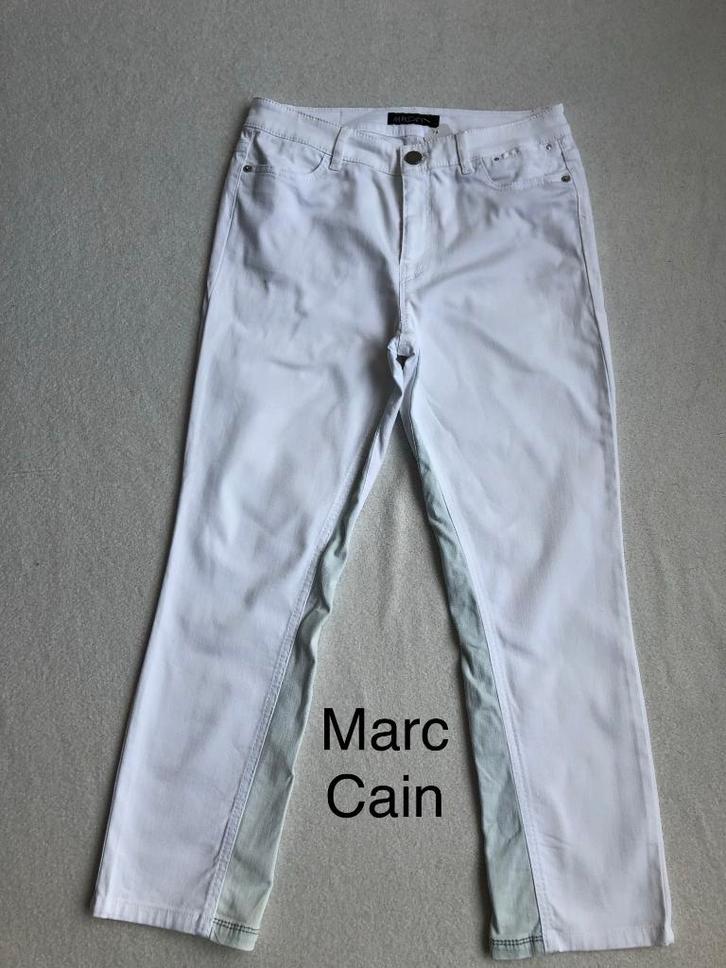 Marc Cain Spijkerbroek  (mt: 38) 8,5/4918, Kleding | Dames, Broeken en Pantalons, Zo goed als nieuw, Maat 38/40 (M), Blauw, Lang