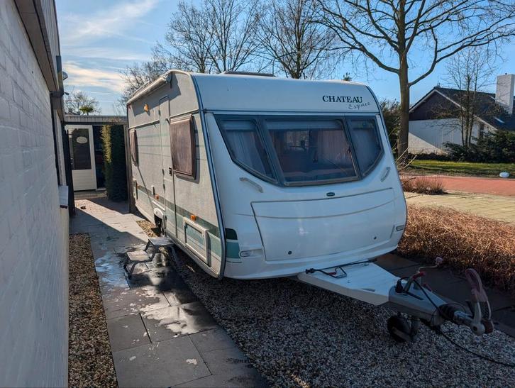 Chateau calista 450 2006 + mover,voortent met erker, zakluif, Caravans en Kamperen, Caravans, Particulier, tot en met 4, 750 - 1000 kg