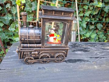 Kerstlocomotief met Glitter Beweging beschikbaar voor biedingen