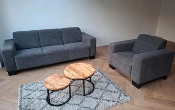 3 zits bank en stoel beschikbaar voor biedingen