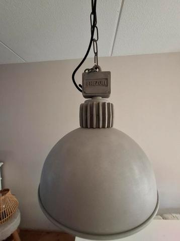 Frezoli Industriële hanglamp beschikbaar voor biedingen
