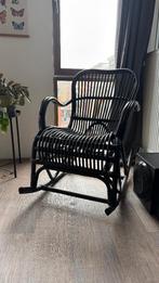 Rotan schommelstoel van hout – Scandinavische boho stijl, Ophalen