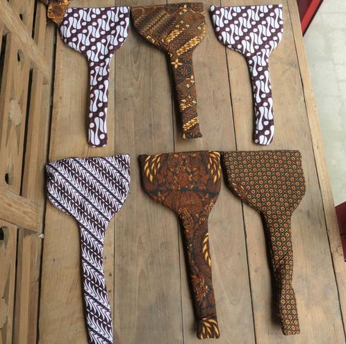 Keris tas SG2 Batik motief met rits Singep Sarong Kris Java, Antiek en Kunst, Kunst | Niet-Westerse kunst, Ophalen of Verzenden