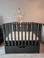 TWF Box Bas (met lade) - Mat Zwart (met muziekmobiel), Kinderen en Baby's, Boxen, Ophalen, Zo goed als nieuw, Rechthoekig, In hoogte verstelbaar