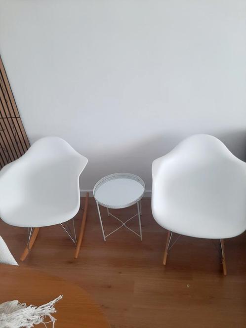 2x Schommelstoel RAR  wit Zeer goed staat Met spiegeltafel, Huis en Inrichting, Complete inboedels, Ophalen