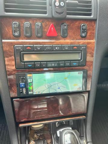 1 din enkele universele radio met scherm en carplay android beschikbaar voor biedingen