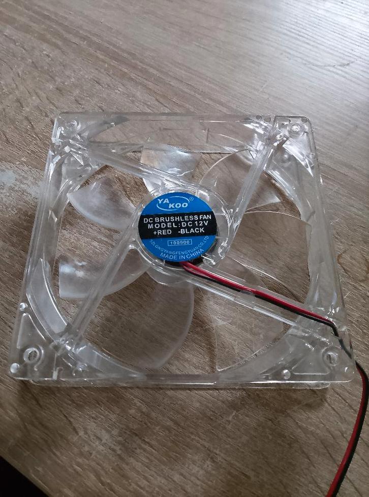 140mm 12V Casefan, Computers en Software, Computerkoelers, Zo goed als nieuw, Luchtkoeling, Ophalen of Verzenden