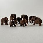 8 afrikaanse handgesneden olifantjes, grootste 7 cm hoog, Ophalen of Verzenden
