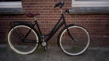 Prima fiets. Terugtraprem, lichtgewicht wielen, goed zadel. beschikbaar voor biedingen