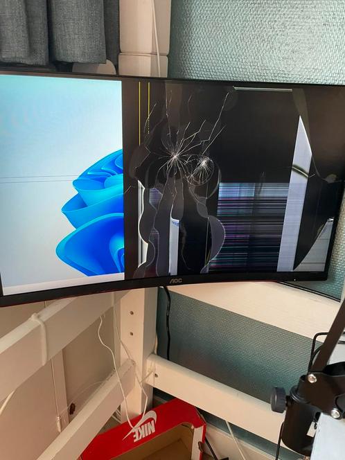 AOC G2 monitor kapot, Computers en Software, Monitoren, Gebruikt, 201 Hz of meer, HDMI, Gaming, Hoofdtelefoonaansluiting, Curved