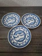 Blond delfsblauw 3x petit four, gebaksbordjes izgs, Ophalen, Aardewerk, Blond Amsterdam, Bord(en)