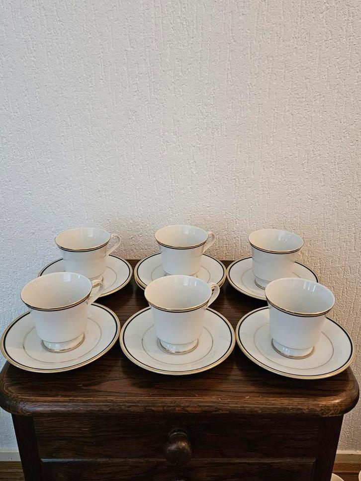 Laklain Porselein Kop en Schotel Set (6x), Antiek en Kunst, Antiek | Servies los, Ophalen