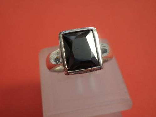 Mooie Stevige Zilveren Ring met vierkante Hematiet - Facet, Sieraden, Tassen en Uiterlijk, Antieke sieraden, Ring, Zilver, Met edelsteen
