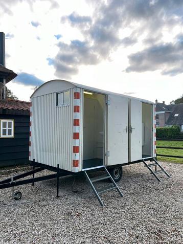 Toiletwagen WC Wagen Toilet wagen sanitair wagen te huur beschikbaar voor biedingen