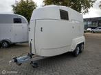 Polyester Mustang 2 paardstrailer. zadelkamer kunststofvloer, Gebruikt, Overige typen