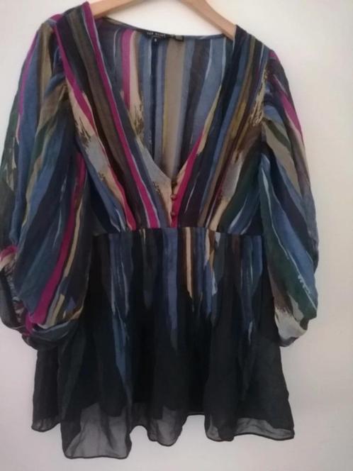 Ted Baker mooie zijden top Maat 3= M /OPRUIMING, Kleding | Dames, Tops, Zo goed als nieuw, Maat 38/40 (M), Blauw, Korte mouw, Verzenden