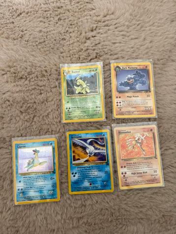 Pokémon kaarten sommige met stemps beschikbaar voor biedingen