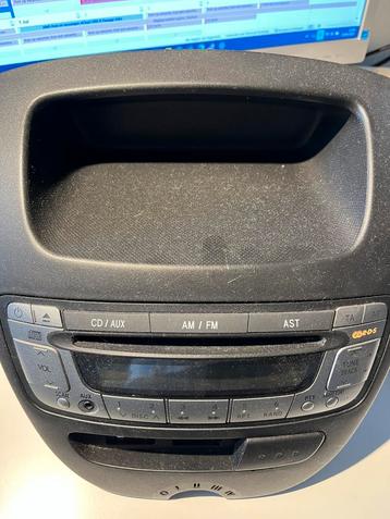 Autoradio peugeot citroen toyota aygo c1 107 beschikbaar voor biedingen