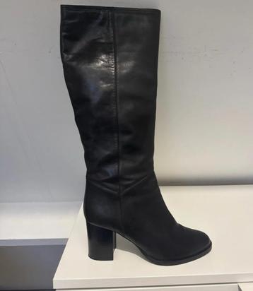 Karren millen leather laarzen 41 beschikbaar voor biedingen