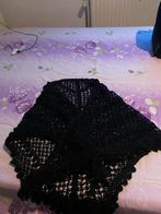 Gehaakte sjaal, Kleding | Dames, Hoeden en Petten, Ophalen of Verzenden, Zo goed als nieuw, One size fits all, Hoed