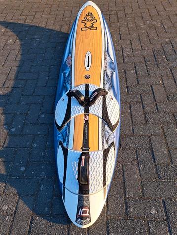 Starboard Evo plank beschikbaar voor biedingen