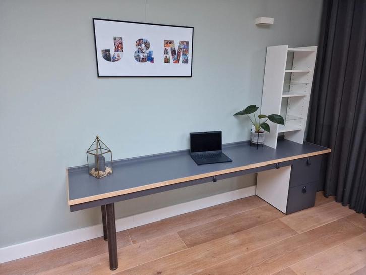 Bureau,  Speeltafel, Werktafel, Huis en Inrichting, Bureaus, Zo goed als nieuw, Ophalen