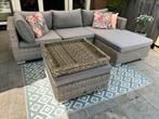 Loungebank van wicker met hocker, Ophalen, Gebruikt, Wicker
