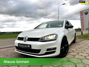 Volkswagen Golf 1.4 TSI R-Line/ Xenon/ Navi/ Stoelverwarming beschikbaar voor biedingen