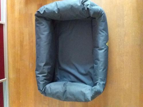 Hondenmand medium, Dieren en Toebehoren, Hondenmanden, Zo goed als nieuw, Polyester, Ophalen