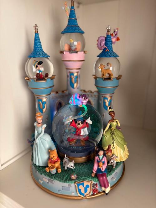 Disney parks snowglobe., Huis en Inrichting, Woonaccessoires | Boeddhabeelden, Nieuw, Ophalen