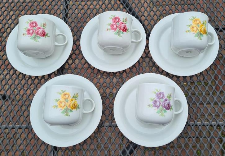 Vintage Porseleinen Kopjes met Bloemmotief Eversberg Bavaria, Huis en Inrichting, Keuken | Servies, Nieuw, Kop(pen) en/of Schotel(s)