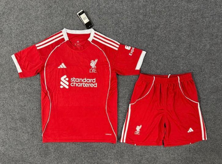 Liverpool Kinder Tenue Compleet, Kleding | Heren, Sportkleding, Nieuw, Voetbal, Maat 46 (S) of kleiner, Rood, Ophalen of Verzenden