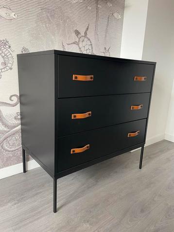 Coming Kids commode zwart beschikbaar voor biedingen