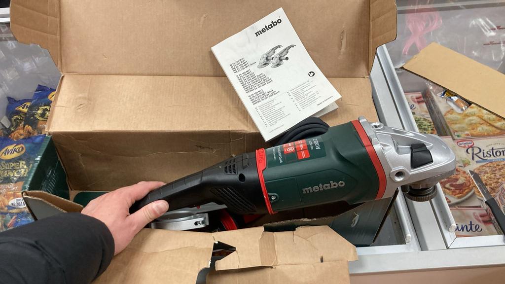 Metabo WE 26-230 MVT Quick Slijptol, Ophalen, Gebruikt, 1000 watt of meer, Haakse handslijpmachine