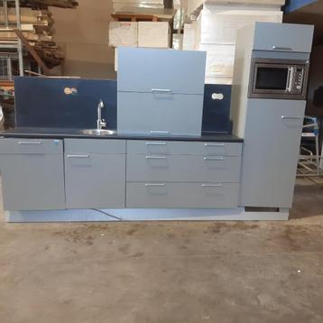 Keuken 3 mtr met ETNA apparatuur beschikbaar voor biedingen