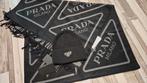 Prada shawl, Kleding | Heren, Hoeden en Petten, Ophalen of Verzenden
