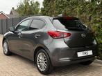 Mazda 2 1.5 e-SkyActiv-G 90 Exclusive-Line Camera CarPlay, Auto's, Stof, Gebruikt, Zwart, 4 cilinders