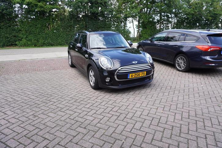 MINI Mini 1.5 Cooper Business NAVI CRUISE KEYLESS (bj 2015), Auto's, Mini, Bedrijf, Te koop, Cooper, ABS, Airbags, Airconditioning
