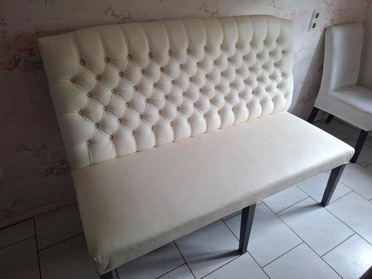Witte eetkamerbank, Huis en Inrichting, Banken | Sofa's en Chaises Longues, Zo goed als nieuw, Tweepersoons, Minder dan 150 cm