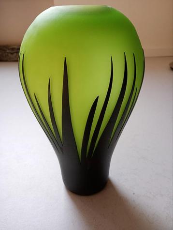 3 Artglass mondgeblazen vazen  beschikbaar voor biedingen