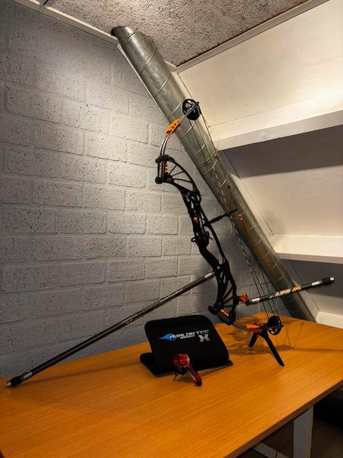 Hoyt prevail, Sport en Fitness, Handboogschieten, Zo goed als nieuw, Ophalen